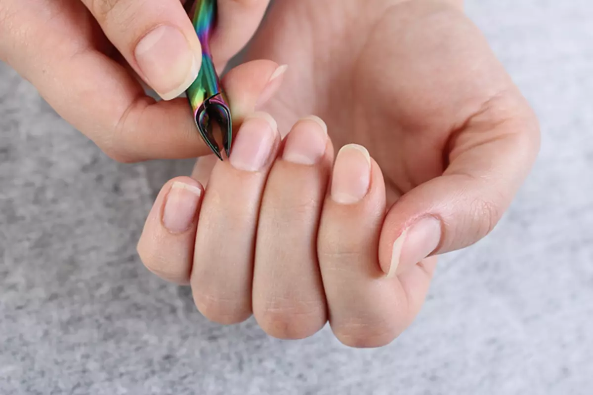 Manicure w pastelowych kolorach (117 zdjęć): Delikatny wielokolorowy projekt krótkich paznokci w pastelowych odcieniach, piękne pomysły na manicure w kolory pastelowe 17216_47