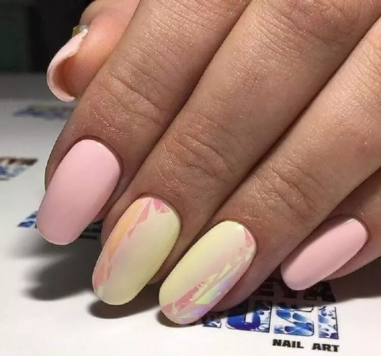 pastel رەڭ (117 سۈرەت) ئىچىدە Manicure: pastel تۈسى قىسقا nails, رەڭ pastel گۈزەل manicure ئىدىيە نازۇك multicolored لايىھىلەش 17216_59