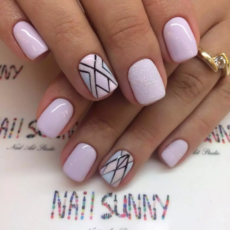 manicure នៅក្នុងពណ៌ pastel (117 រូបថត): ការរចនាចម្រុះក្រចកខ្លីនៃក្រចកខ្លីនៅក្នុងស្រមោល manoryuce ដ៏ស្រស់ស្អាតនៅក្នុងពណ៌ 17216_99