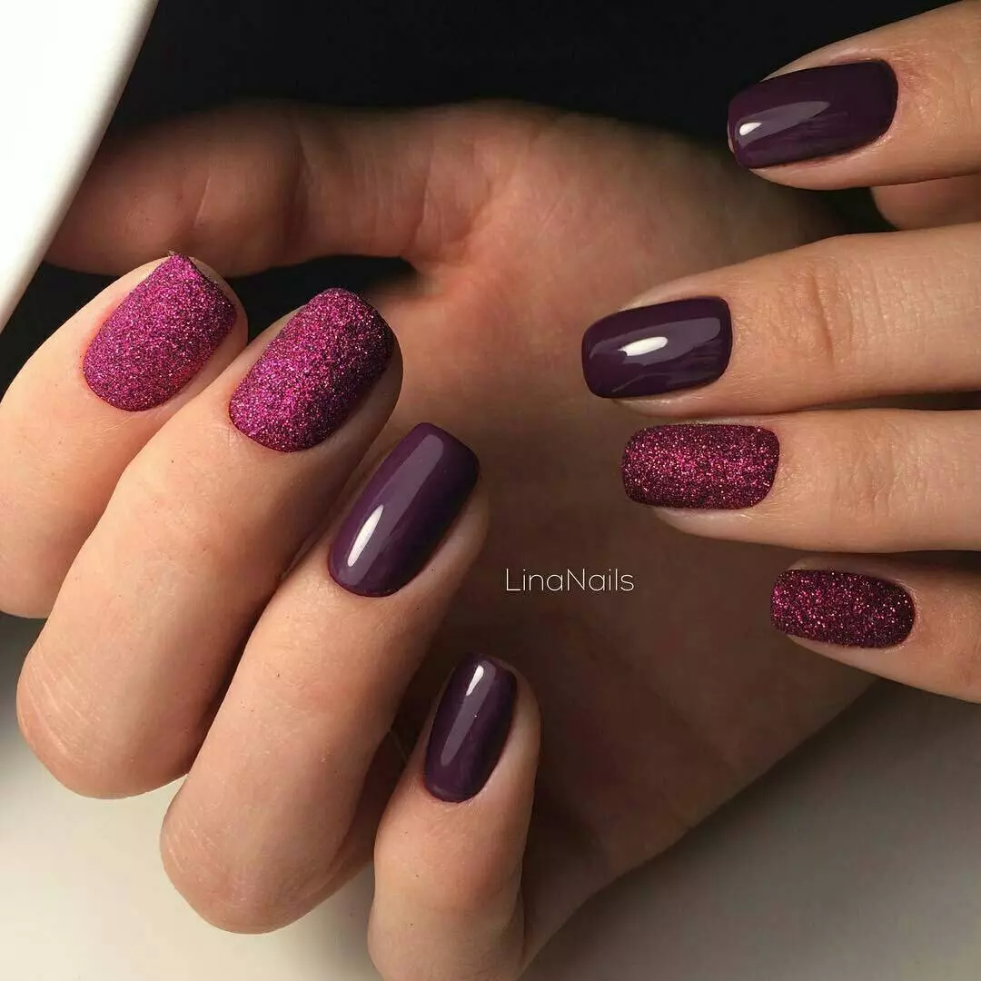 Dark Manicure (86 รูป): การออกแบบเล็บยาว ๆ บนมือของวานิชในสีเข้ม 17222_32