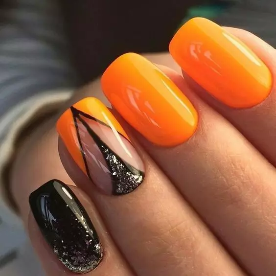 Дизайн на портокалови нокти (57 снимки): Маникюр с кристали и пайети в теракота, моркови и червени тонове 17227_18