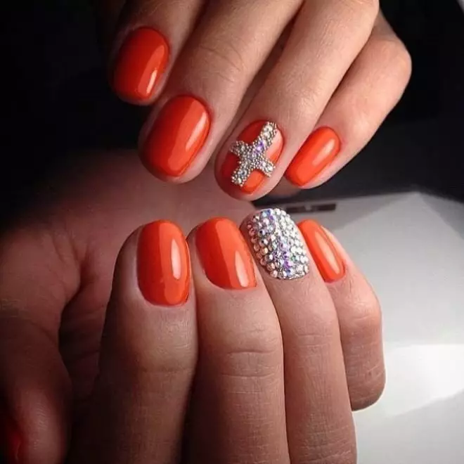 Дизайн на портокалови нокти (57 снимки): Маникюр с кристали и пайети в теракота, моркови и червени тонове 17227_46