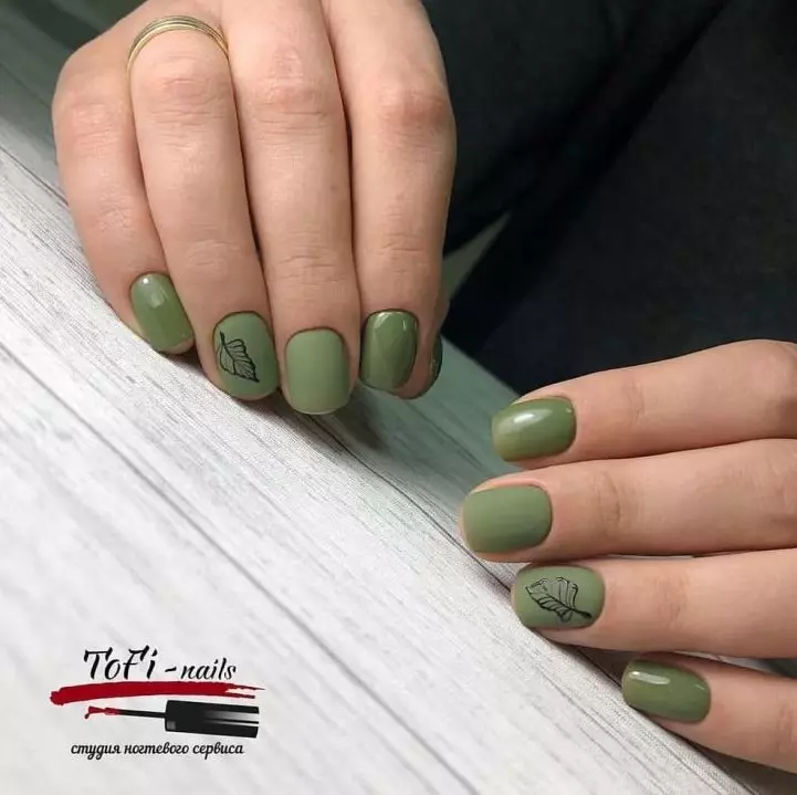 Оливковий манікюр (32 фото): ідеї оформлення нігтів оливковою кольором 17233_5