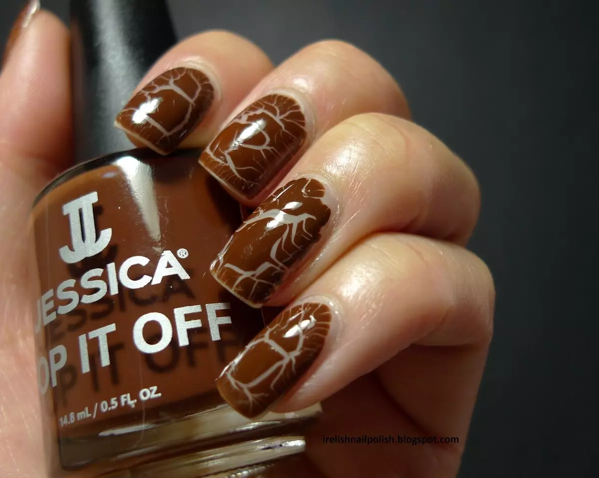 Chokolade Manicure (54 billeder): Nail Design med chokoladefarve med tegninger 17239_9