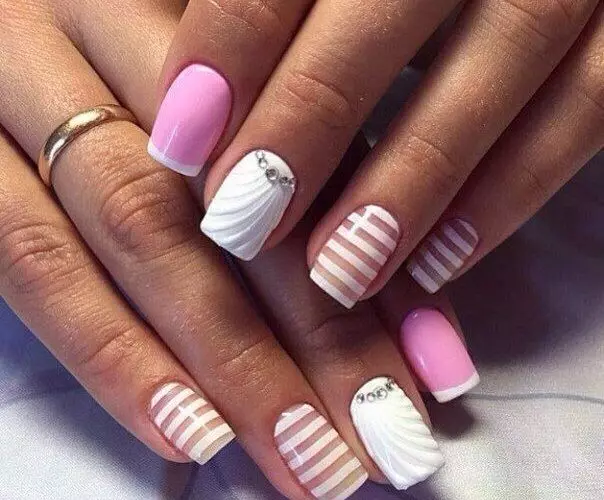 White-pink manicure (61 photos): nail design with gradient and rhinestones, ideas of creating Ombre and Franch 17243_14