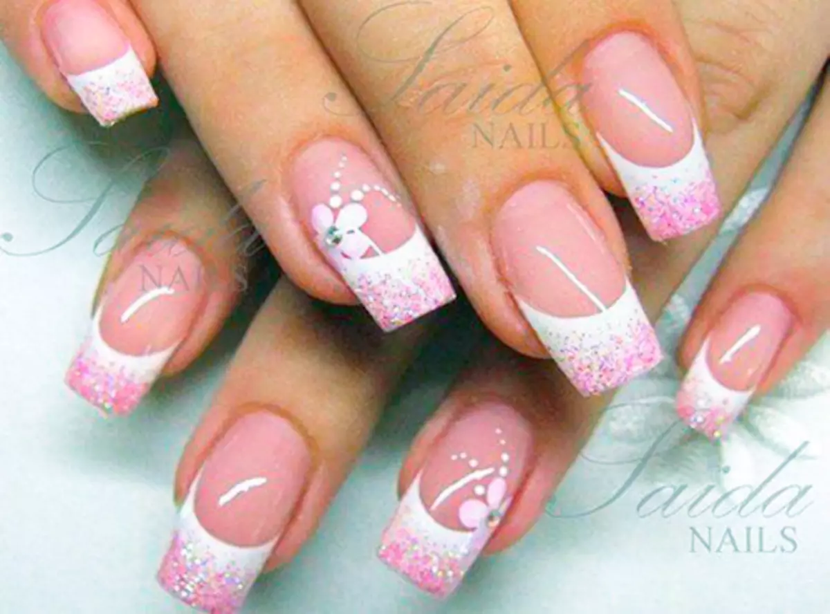 Manicure White-pink (foto 61): ntu na-eme ihe na gradient na rhinestones, echiche nke ịmepụta Ombre na Franch 17243_30