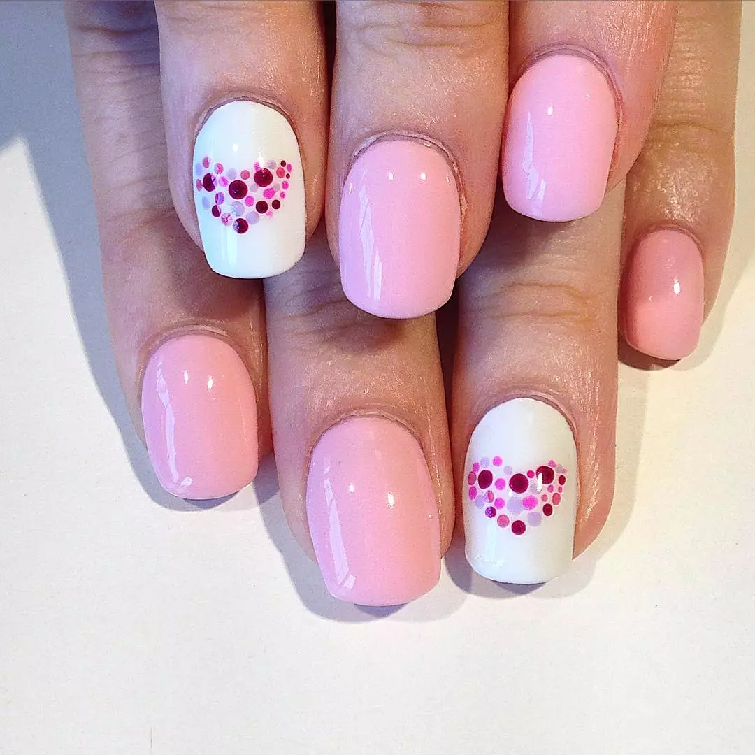 White-pink manicure (61 photos): nail design with gradient and rhinestones, ideas of creating Ombre and Franch 17243_54