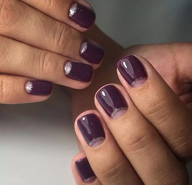 紫色修指甲（109張照片）：釘子裝飾清漆黑暗和白色紫色，美麗的修指甲ombre 17245_59