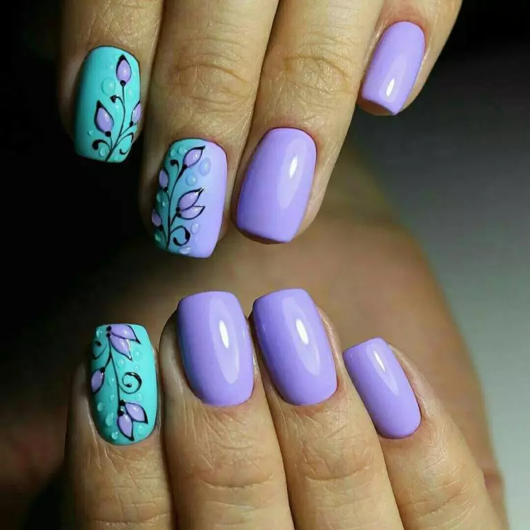 Design of lilac nails (63 photos): Ideas for a lilac color manicure with sparkles, rhinestones and pattern 17252_11