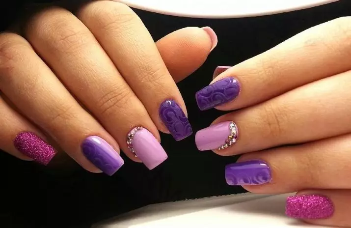 Design of lilac nails (63 photos): Ideas for a lilac color manicure with sparkles, rhinestones and pattern 17252_2