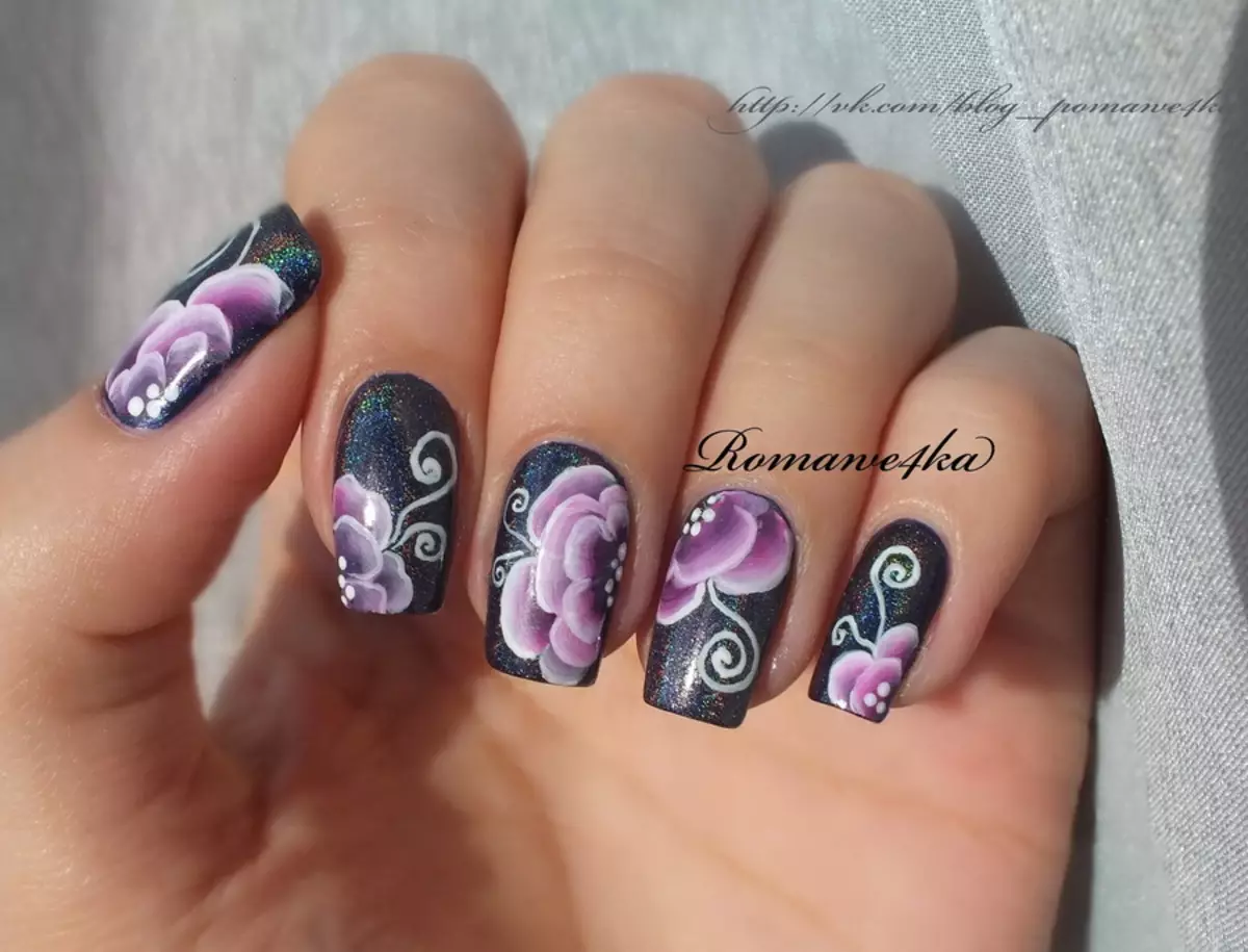 Grå manikyr (76 bilder): Nail design med svart och grå lack och vackra kombinationer med blåa paljetter och pärlor 17253_38