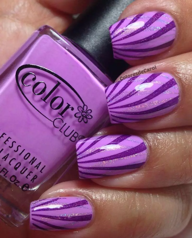 Skey-Lilac Manicure (45 fotoj): Najla dezajno en malpezaj siringoj kaj violaj nuancoj 17254_11