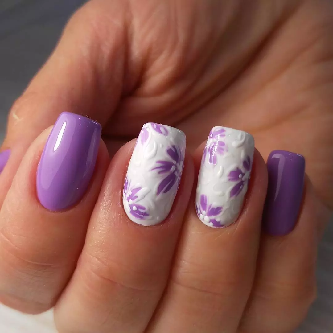 Manicura en colores púrpuras (32 fotos): Ideas de diseño de uñas 17257_14