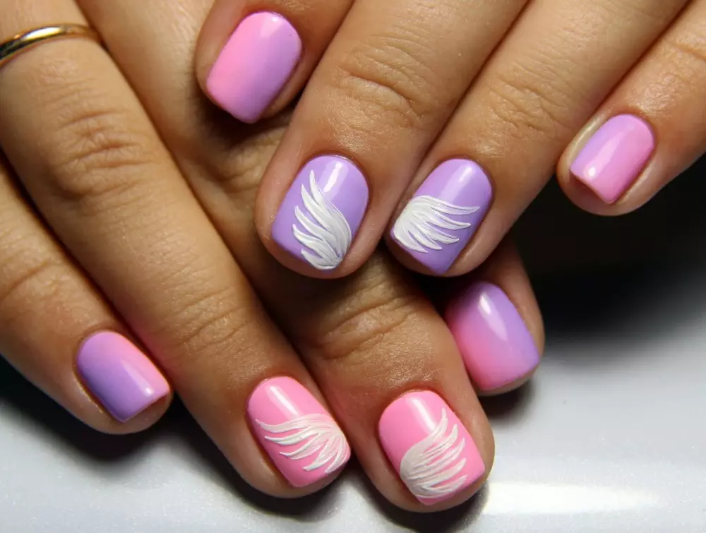 Manicure in paarse kleuren (32 foto's): ideeën van nagelontwerp 17257_18