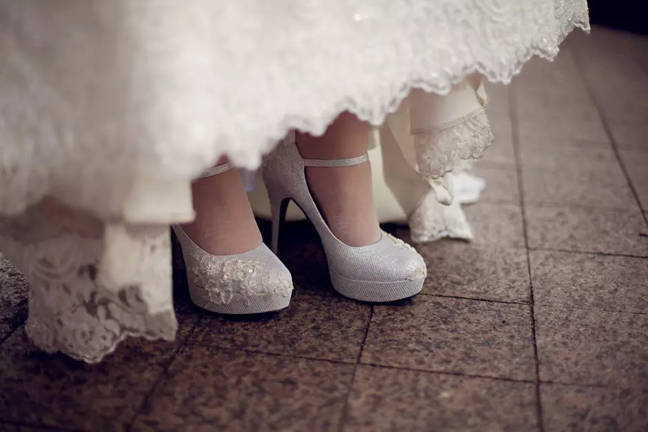 Móng chân đám cưới (55 ảnh): thiết kế móng tay cho đám cưới cho cô dâu 17284_17