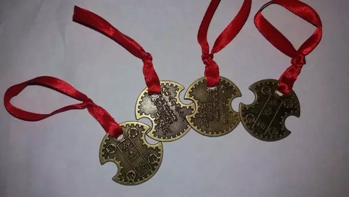 Kineski kovanice: Kako privući novac, vrijednost 6 novčiće na crvenom fetzui nit, odabrati talismana za sreću 17301_7