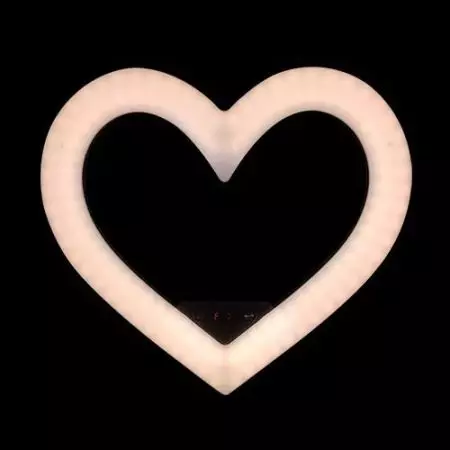 llum anell Hearted: un model en forma de cor amb un trípode per selfie, els seus matisos de la seva elecció 17404_14