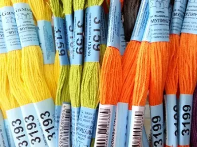 Mulina Gamma: Paleta kolorów nici do haftu od producenta Gamma i dopasowanie kolorów z Moulin DMC, zestawy do haftu 17427_13