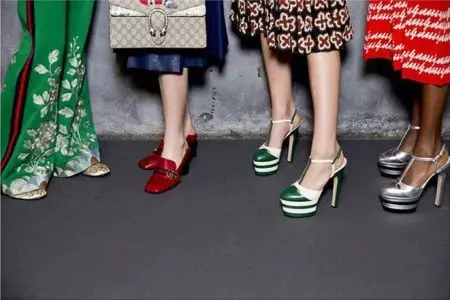 Gucci sandale (20 foto): modele Gucci 2021 në platformë 1758_16