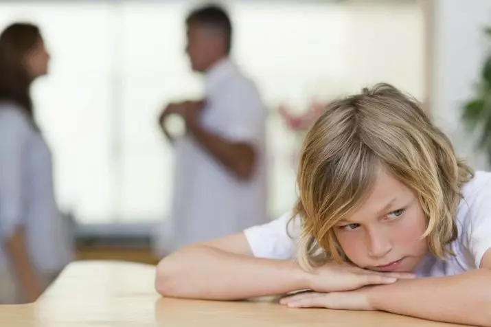儿童的抑郁症：10至11岁儿童抑郁症的症状，其课程年龄儿童的迹象。怎么走出去？ 17648_7