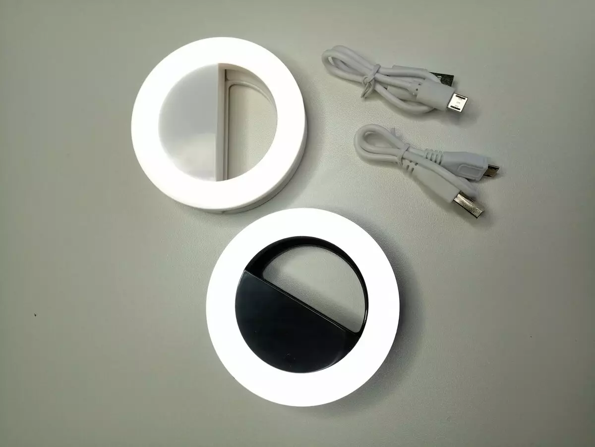 Unaza llambat për kozmetikë Artist: Si të zgjidhni një llambë të rrumbullakët LED? Lamps rrethore-unaza në një trekëmbësh, për pasqyra dhe të tjerët 17771_15