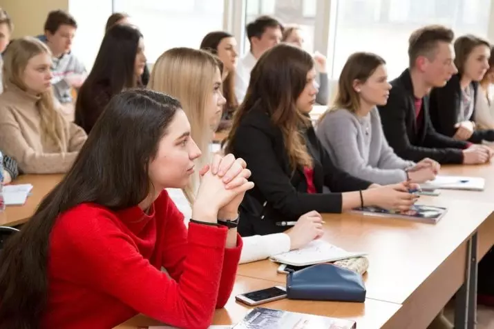 Directeur des ventes (18 photos): Fonctions officielles. Quel est ce travail? Formation et salaire, exigences et compétences de la profession 17791_10