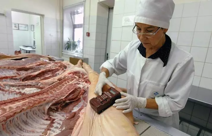 Cuocere di un negozio di carne: il lavoro del macellaio nella sala da pranzo, descrizione del lavoro e le responsabilità, i requisiti di qualificazione 17867_7