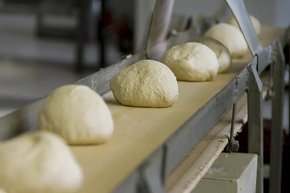 烘焙生產技術人員：牙麵包製品的職責和工作，培訓和職位描述 17997_3