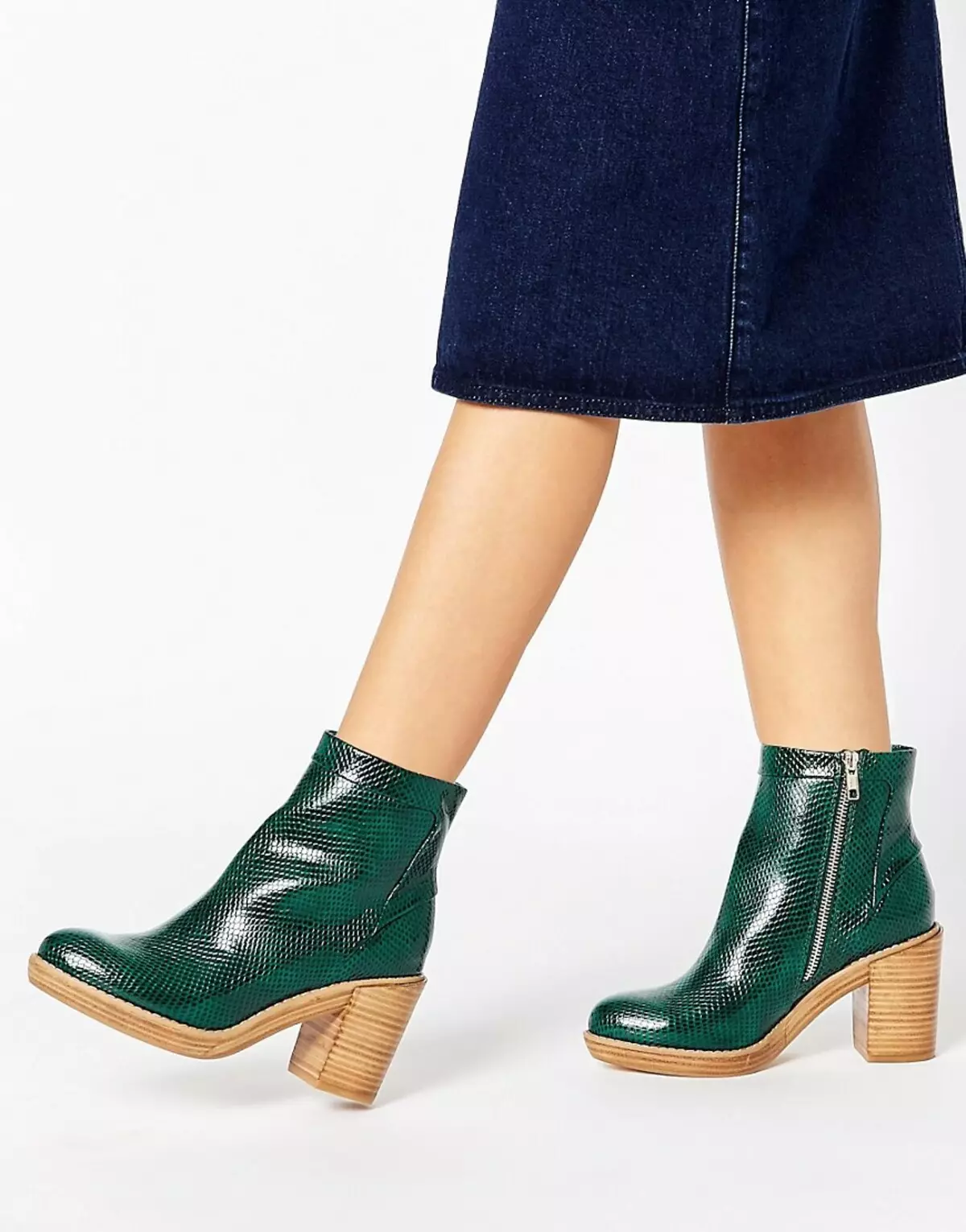 گرین ٹخنوں کے جوتے (43 فوٹو): سابر اور چرمی سیاہ سبز ماڈل پہننے کے لئے کیا 1799_21