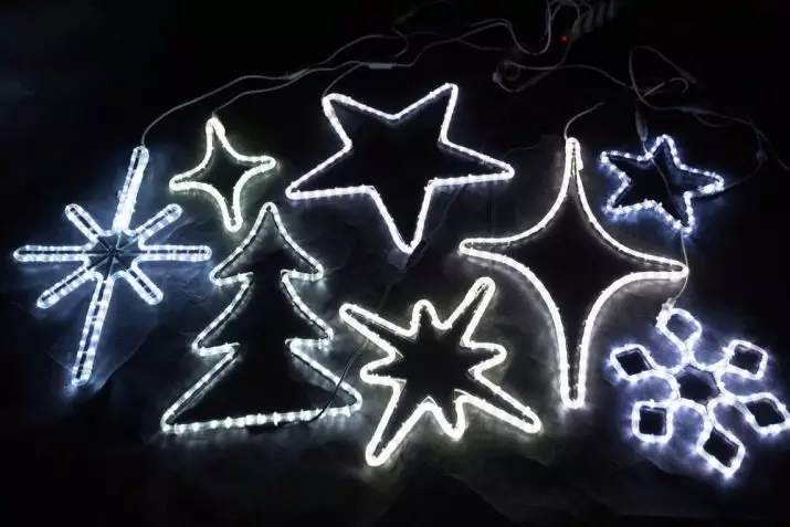 Chiffres LED du Nouvel An: acrylique rougeoyante et autres chiffres volumétriques de la rue et de la maison, de beaux exemples 18066_15