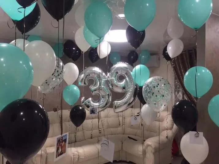 Decoração de aniversário masculino (31 fotos): Como decorar o quarto do seu marido com suas próprias mãos? Decoração do apartamento com bolas para um homem 18121_29