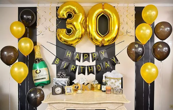 Decoração de aniversário masculino (31 fotos): Como decorar o quarto do seu marido com suas próprias mãos? Decoração do apartamento com bolas para um homem 18121_6
