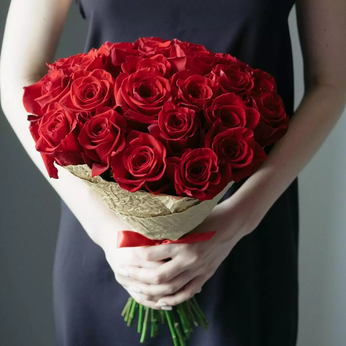 Cvijeće 8. ožujka: Što djevojke i žene daju? Što je bolje dati svojoj ženi? Ono što se obično prodaju? Zašto je moguće dati tulipanima? 18190_42