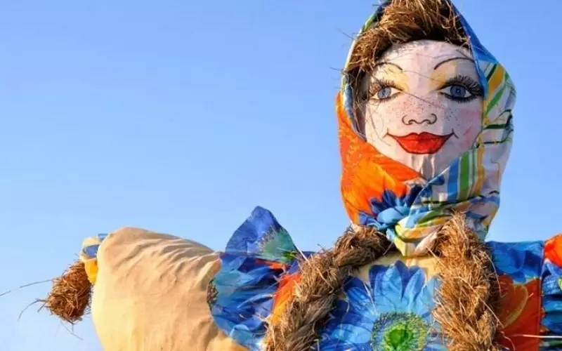 Maslenkaya седмица - традиции през деня: името и значения на всеки ден на карнавал, знаците и обичаи 18212_15