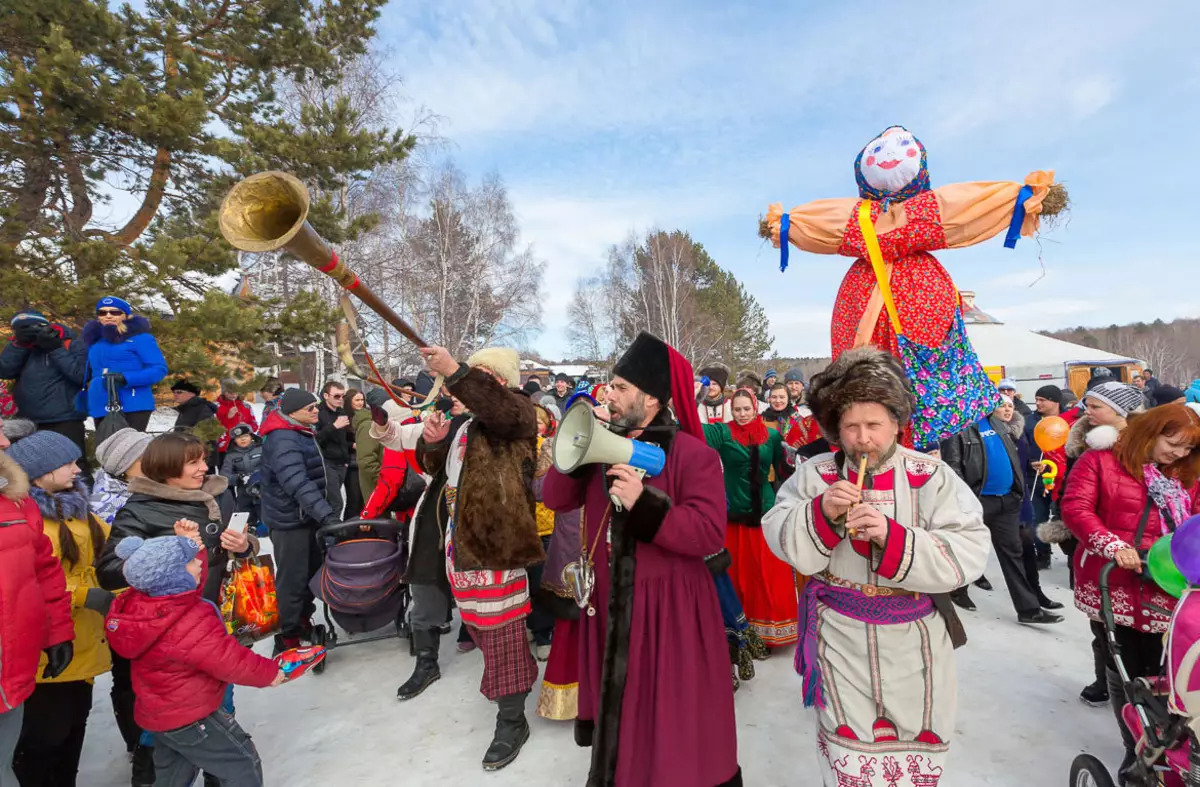 Maslenkaya Week - Traditioner om dagen: Navnet og betydningen af ​​hver dag på karnevalet, tegn og toldvæsener 18212_20