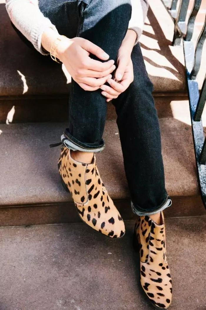 Çizme Leopard (21 foto): Çfarë duhet të veshin 1821_20