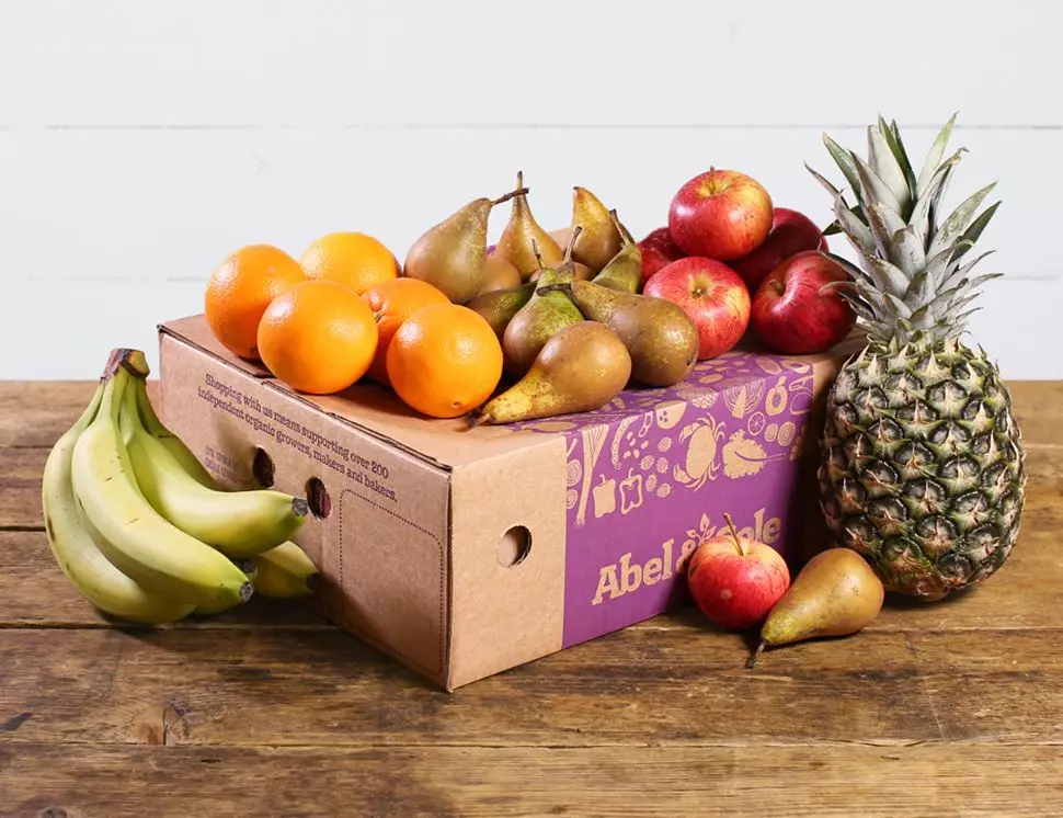 Гпо тир фруктов. Бокс Fresh Fruit Box. Фрути Фрут одежда. Подарить фрукты оригинально в коробке. Индийское яблоко.