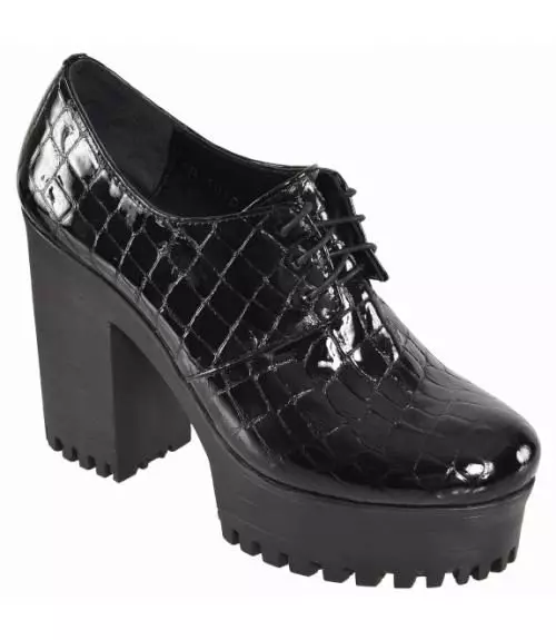Սեւ կոճ կոշիկներ (110 լուսանկար). Կանանց թավշյա մոդելներ գարշապարի վրա, ինչ զուգագուլպաներով հագնել, ինչ հագուստով կոշիկները համատեղել պիթոնի մաշկից 1834_79