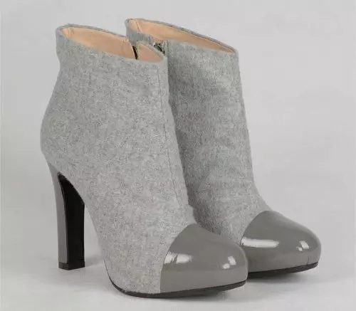 Boots Autumn-Winter 2021-2022 (74 foto): Koleksi dan model Musim Gugur Mode, Sepatu Ankle Wanita Musim Demi 1835_28