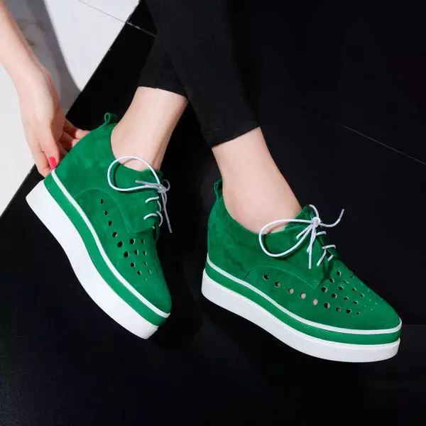 Zelene čizme (45 fotografija): Ženski zimski modeli, s kojim nose nubuckove tamne zelene cipele 1846_26