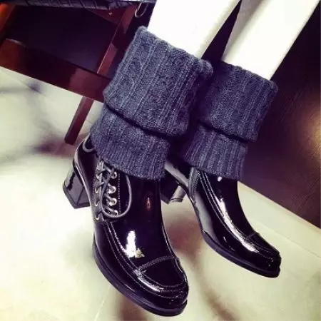 Эмэгтэйчүүдийн LACQueed Boots (64 зураг): лак, цэнхэр, ягаан өвлийн загвар өмсөгч 2021 1849_3