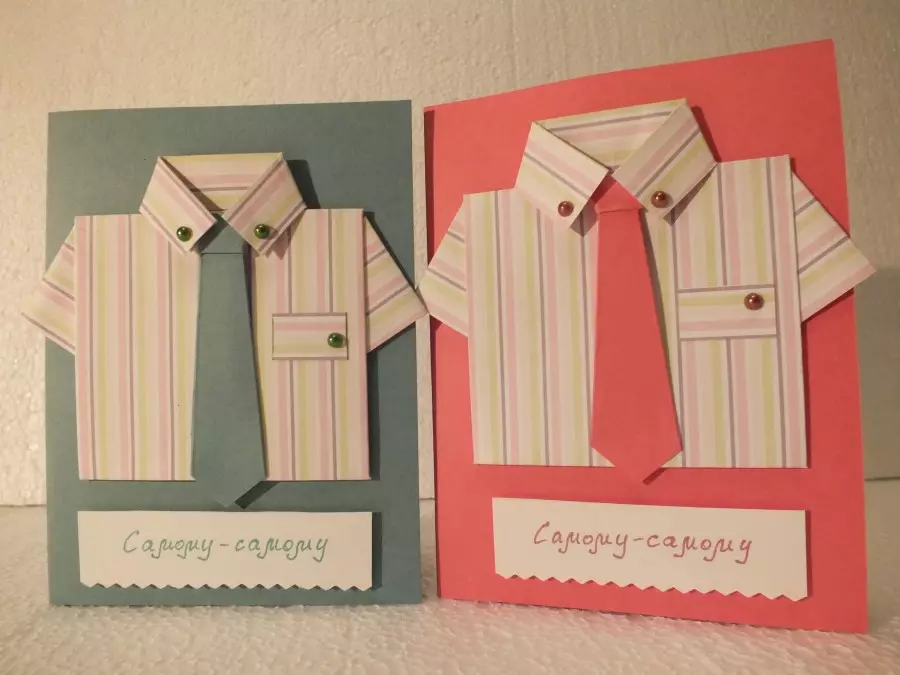Cartelă poștală pe 23 februarie: meșteșuguri de hârtie cu propriile mâini, origami cu o cravată. Cum să pastrezi pasul pentru a face un cadou pentru copii și tată de la un prosop? 18579_3