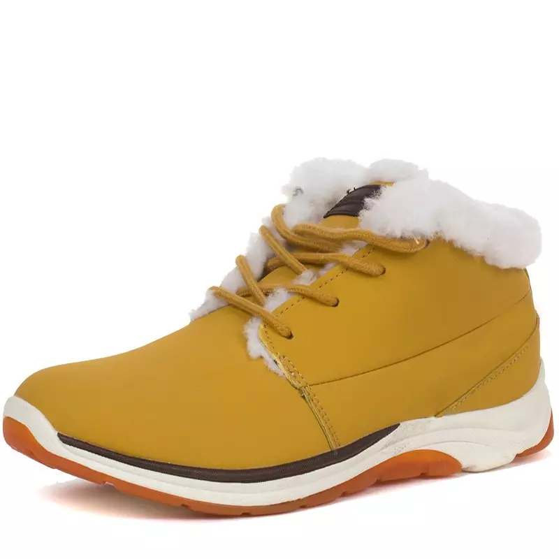 Geltonieji batai (42 nuotraukos): Kas yra moterų žiemos modeliai, BRAVO 1857_18