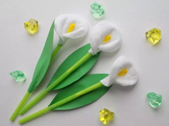 Artesania de paper el 8 de març: Com fer-ne les mans de paper de colors i corrugats, artesanies de llum per a mare de tovallons de paper, tulipes i altres artesanies 18613_58