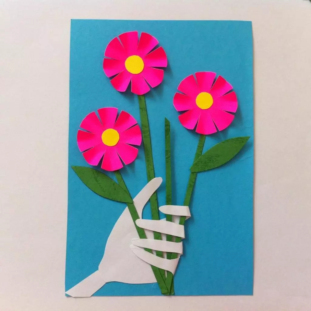 Como facer unha nai de agasallo de papel? Tarxetas postais e oficios para o aniversario coas túas propias mans, aplicacións e origami a partir de papel coloreado 18669_10