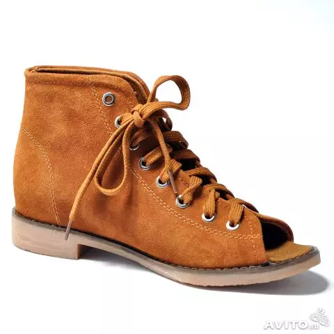 Redhead Boots (Hotunan 58): Menene ƙirar hunturu na hunturu tare da Jawo, Saƙon salon 2021 1869_40
