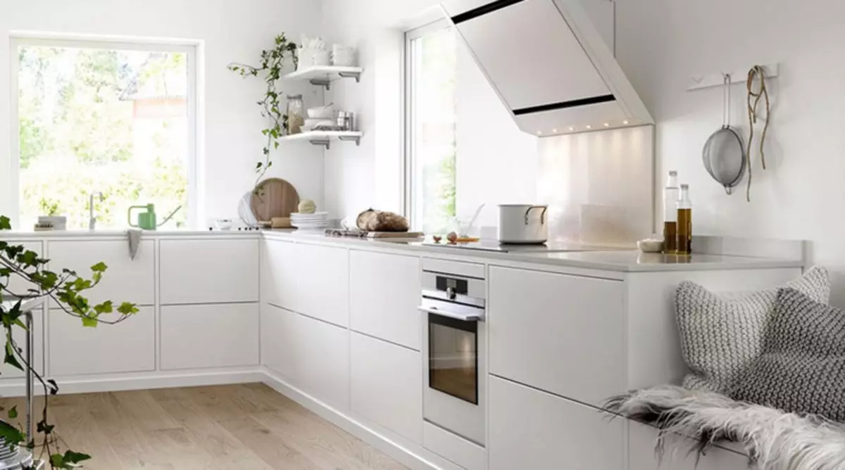 Mutfak Tasarımı (179 Fotoğraf): Dairede güzel mutfak iç fikirleri, basit mutfak tasarımı seçenekleri. Kayıt ilginç ve şık hale getirilir? Moda Tasarım Çözümleri 186_101