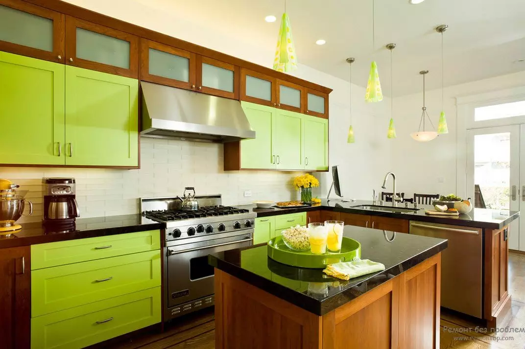 Virtuvės dizainas (179 nuotraukos): gražios virtuvės interjero idėjos bute, paprasti virtuvės dizaino parinktys. Kaip padaryti registraciją įdomu ir stilingu? Madingi dizaino sprendimai 186_81