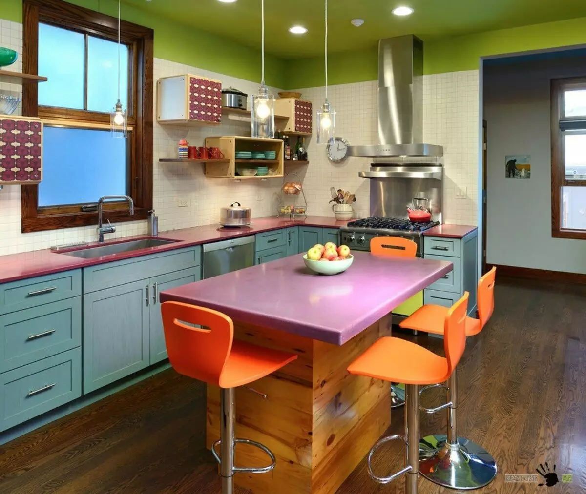 Virtuvės dizainas (179 nuotraukos): gražios virtuvės interjero idėjos bute, paprasti virtuvės dizaino parinktys. Kaip padaryti registraciją įdomu ir stilingu? Madingi dizaino sprendimai 186_9