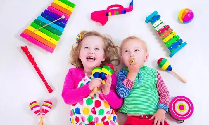 Šta dati dijete za 2 godine? Top pokloni za rođendan aktivnih beba, ideja korisnih i jeftin dječje darove 18763_14